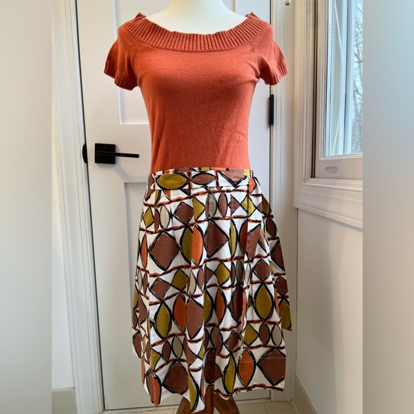 BCBG maxazria women top and skirt set - top: size L; skirt: size:6 - Picture 5 of 14